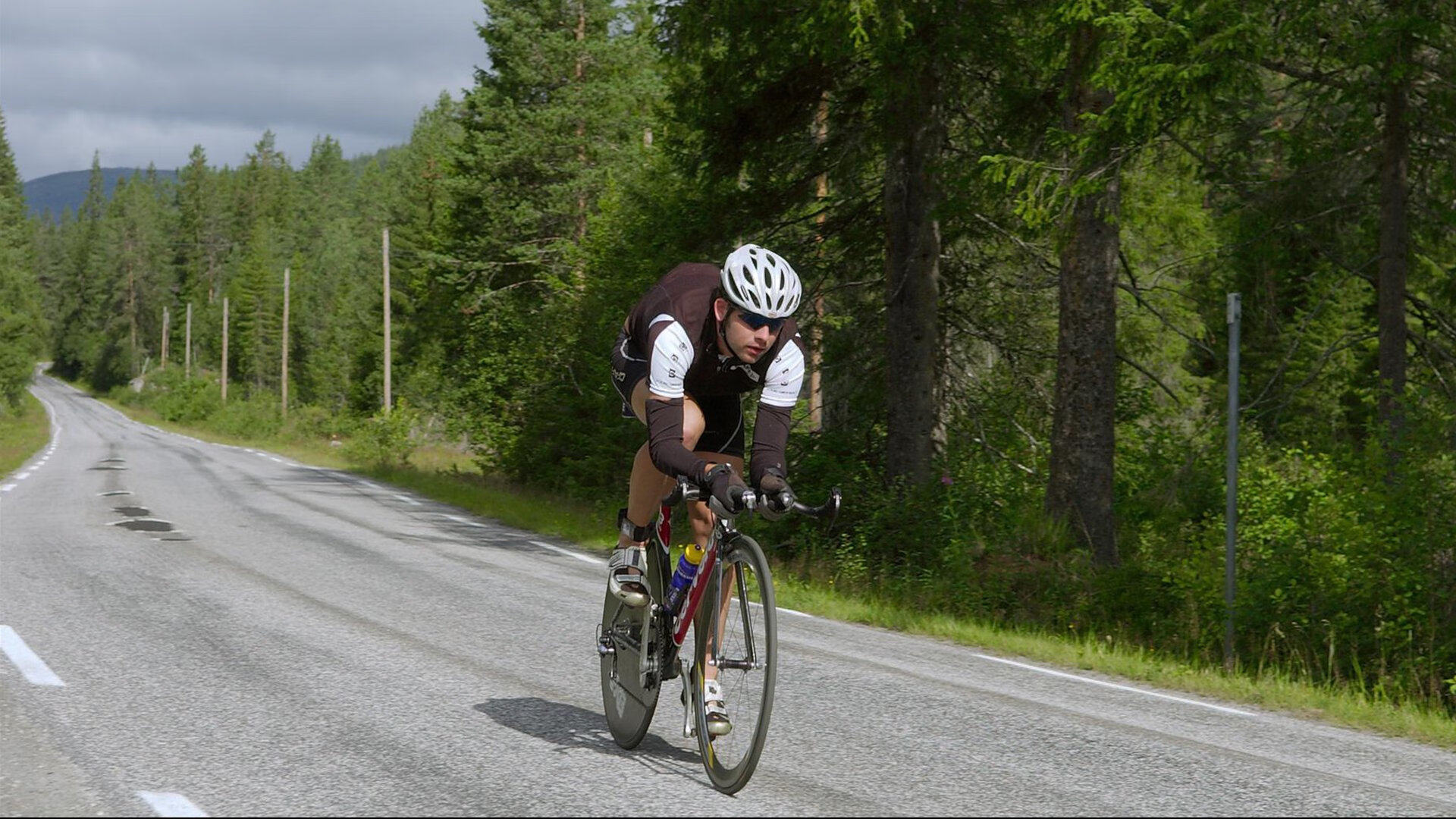 灰熊速胜国王,乔治化身关键先生,一记三分定江山